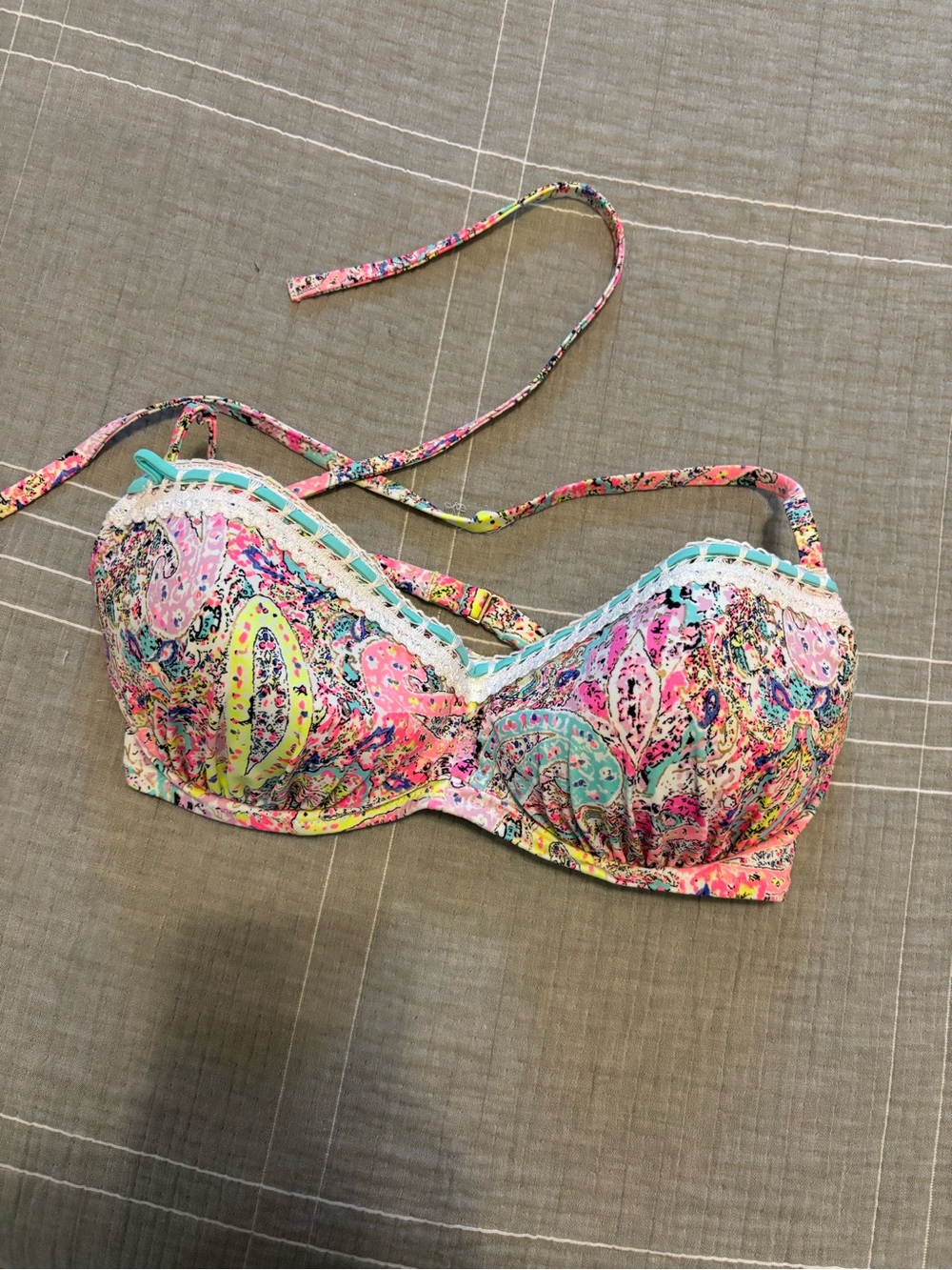 Colorful Paisley Bikini Top - Multicolor
